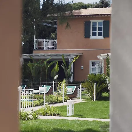 Hotel America - Adults Only