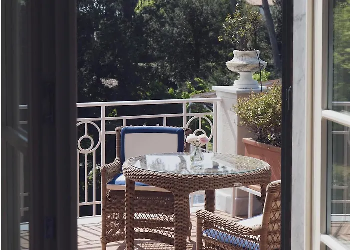 America - Adults Only 5*