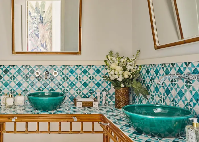 America - Adults Only Hotell 5*